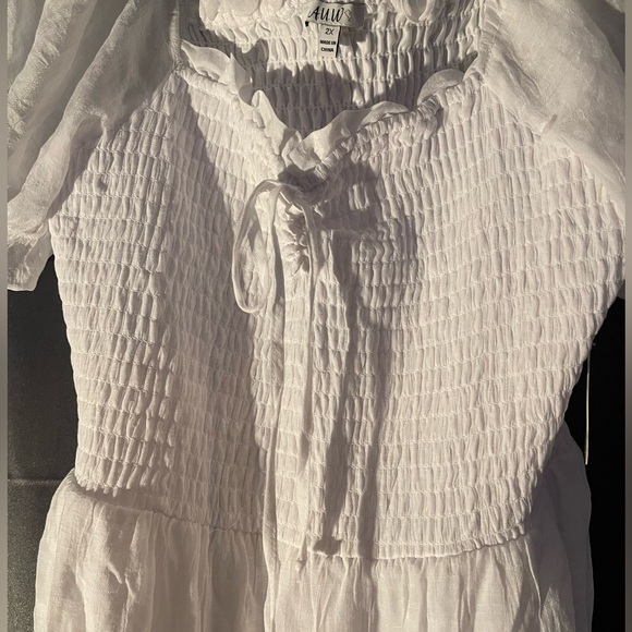 Cute white dress - Picture 6 of 7